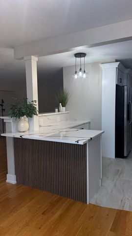 1515 E Central Road 258A, Arlington Heights, IL 60005