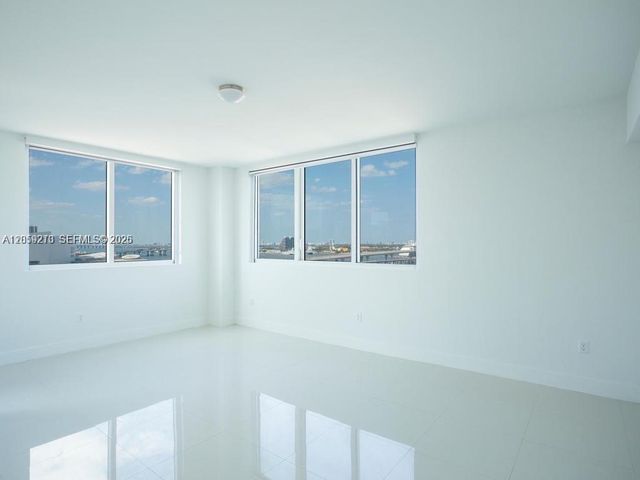 244 Biscayne Blvd 1002, Miami, FL 33132
