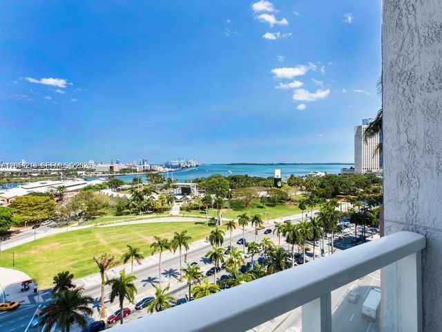 244 Biscayne Blvd 1002, Miami, FL 33132