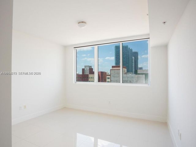 244 Biscayne Blvd 1002, Miami, FL 33132