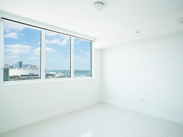 244 Biscayne Blvd 1002, Miami, FL 33132