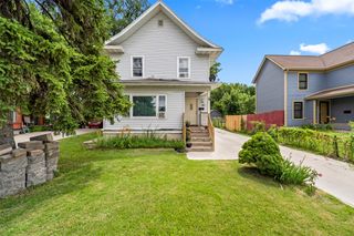 1359 Pennsylvania Avenue, Des Moines, IA 50316