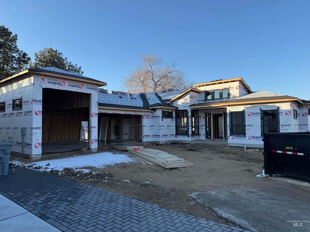 2595 S Greenwood Cir, Boise, ID 83706