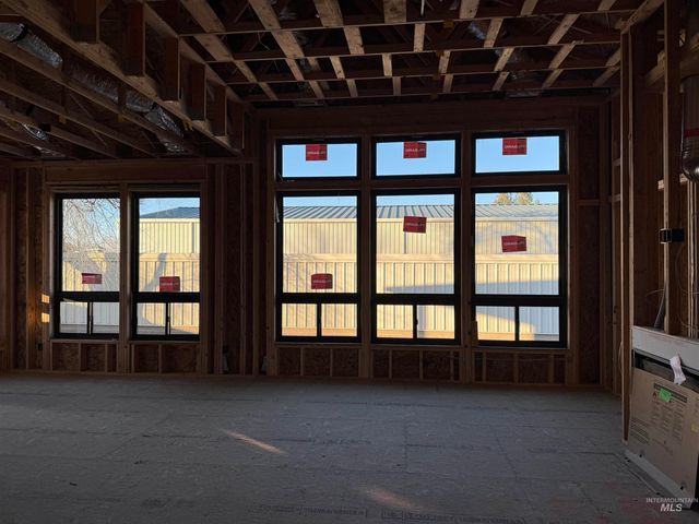 2595 S Greenwood Cir, Boise, ID 83706