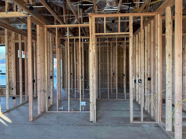 2595 S Greenwood Cir, Boise, ID 83706