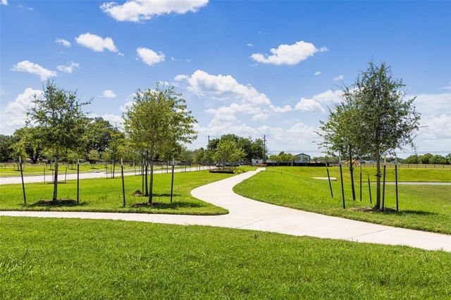 336 Amy Street, Angleton, TX 77515