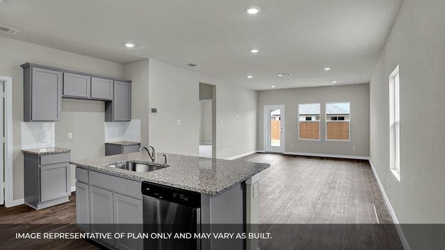 336 Amy Street, Angleton, TX 77515