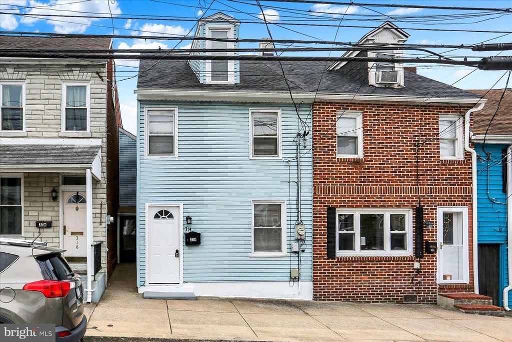 314 UNION STREET, Columbia, PA 17512