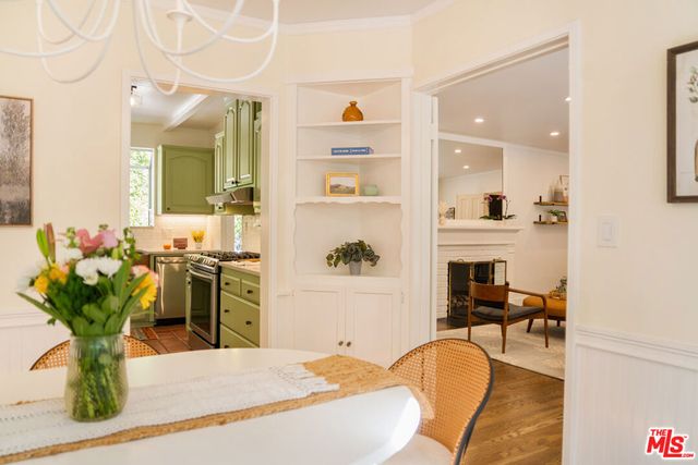 13905 Valley Vista Boulevard, Sherman Oaks, CA 91423