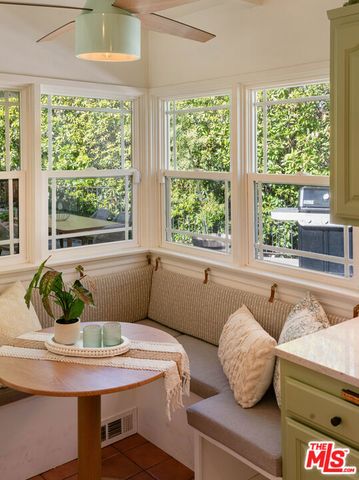 13905 Valley Vista Boulevard, Sherman Oaks, CA 91423