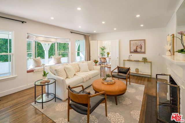 13905 Valley Vista Boulevard, Sherman Oaks, CA 91423