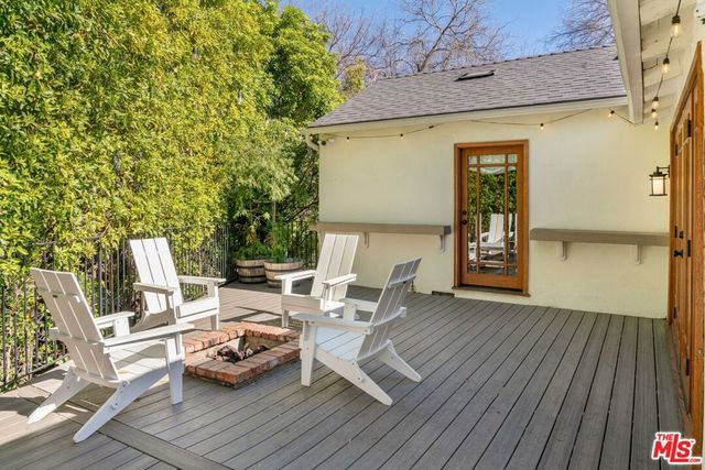 13905 Valley Vista Boulevard, Sherman Oaks, CA 91423