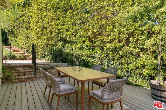 13905 Valley Vista Boulevard, Sherman Oaks, CA 91423