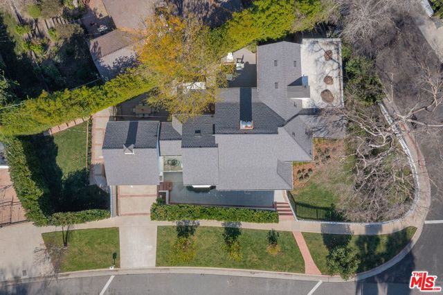 13905 Valley Vista Boulevard, Sherman Oaks, CA 91423