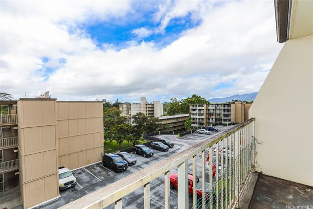 95-2057 Waikalani Place C405, Mililani, HI 96789