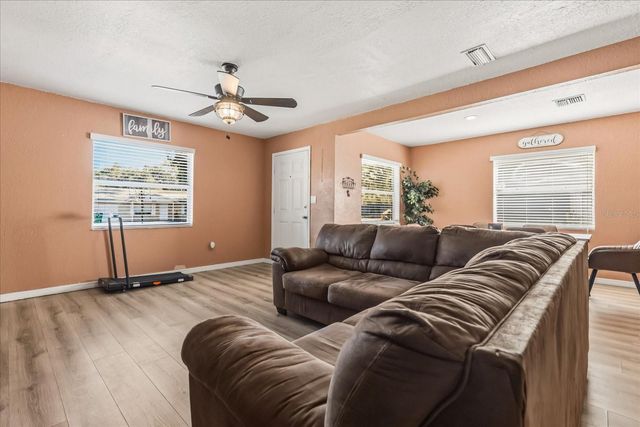 39560 MEADOWOOD LOOP, Zephyrhills, FL 33542