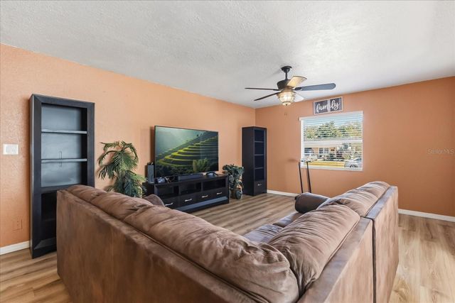 39560 MEADOWOOD LOOP, Zephyrhills, FL 33542