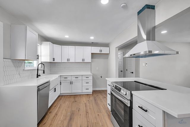 305 S Glenwood Drive, Midland, TX 79703