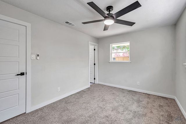 305 S Glenwood Drive, Midland, TX 79703