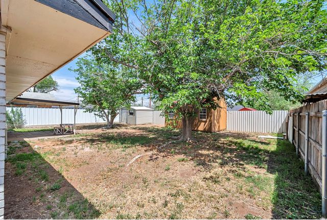 305 S Glenwood Drive, Midland, TX 79703