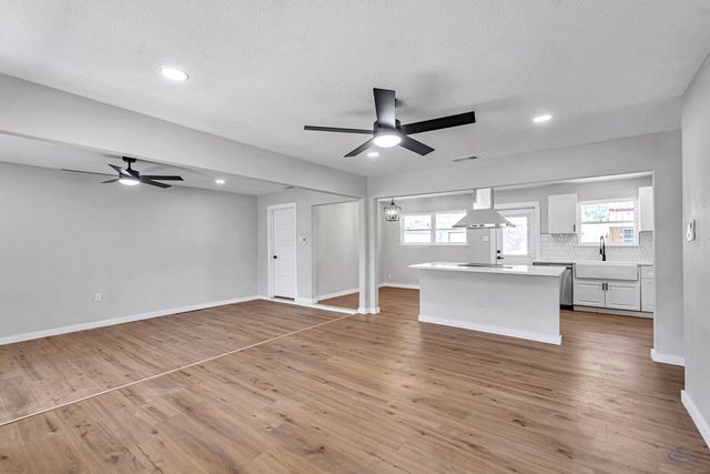 305 S Glenwood Drive, Midland, TX 79703