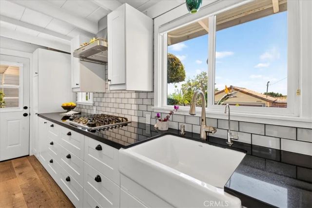 31982 Virginia Way, Laguna Beach, CA 92651