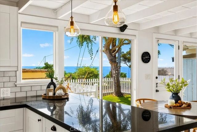 31982 Virginia Way, Laguna Beach, CA 92651