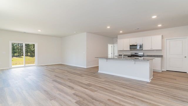 700 Grateful Dr., Little River, SC 29566