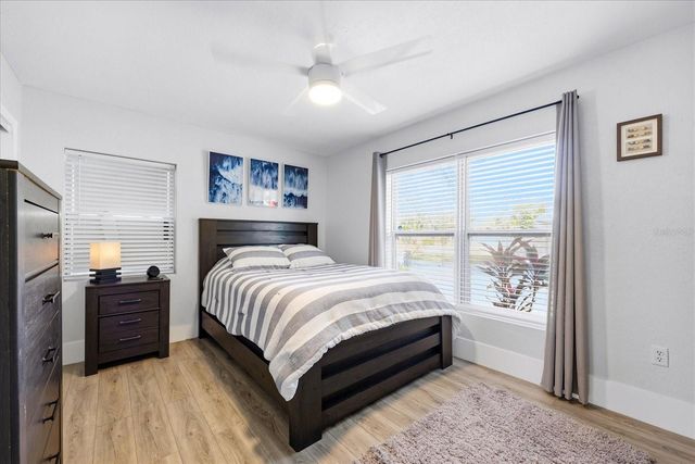 2584 14TH AVENUE S, St Petersburg, FL 33712