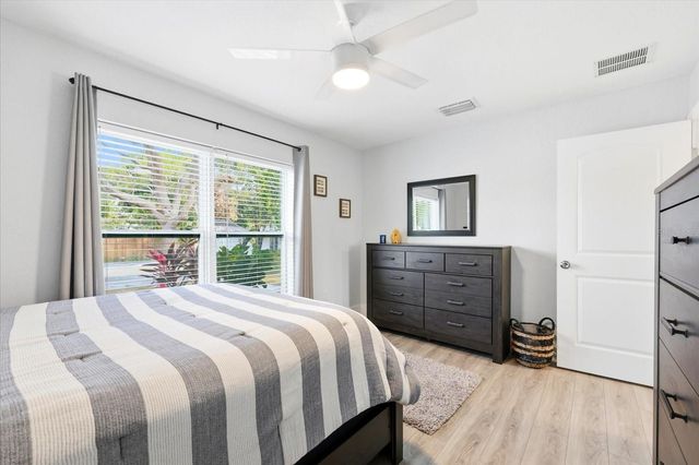 2584 14TH AVENUE S, St Petersburg, FL 33712