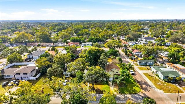 2584 14TH AVENUE S, St Petersburg, FL 33712