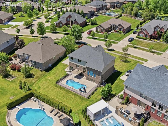 16348 Via Montella, Macomb Township, MI 48042