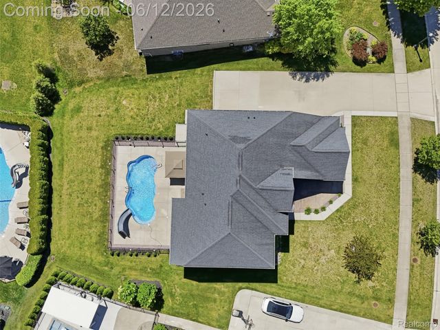 16348 Via Montella, Macomb Township, MI 48042