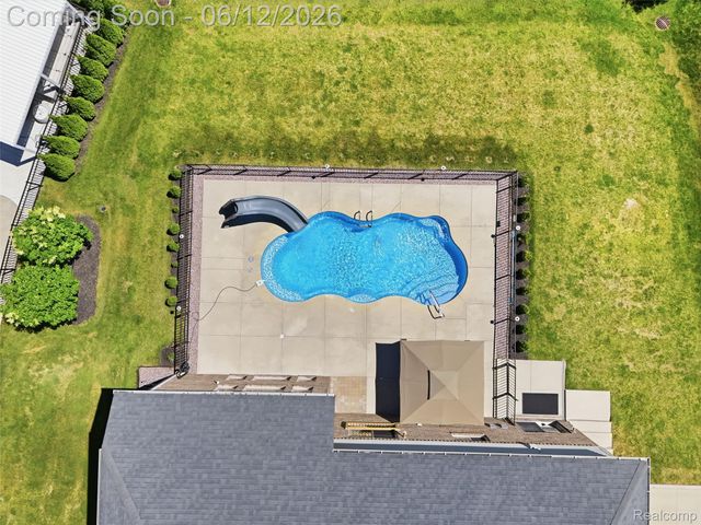 16348 Via Montella, Macomb Township, MI 48042