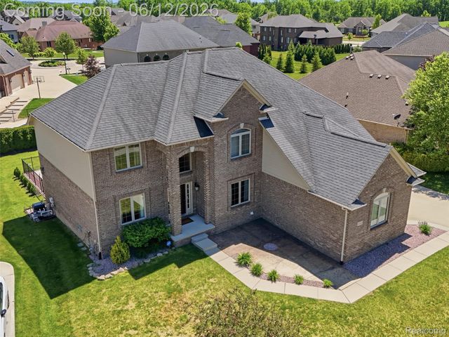 16348 Via Montella, Macomb Township, MI 48042