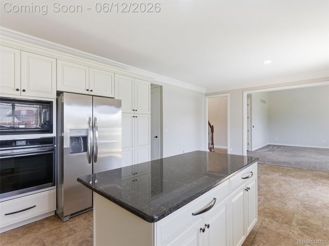 16348 Via Montella, Macomb Township, MI 48042