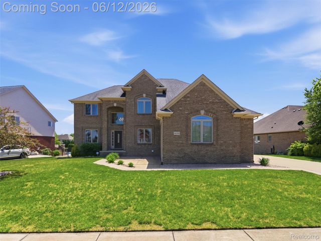 16348 Via Montella, Macomb Township, MI 48042