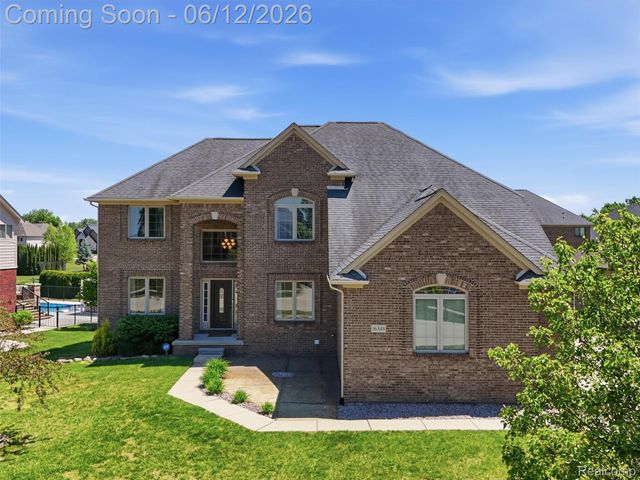 16348 Via Montella, Macomb Township, MI 48042