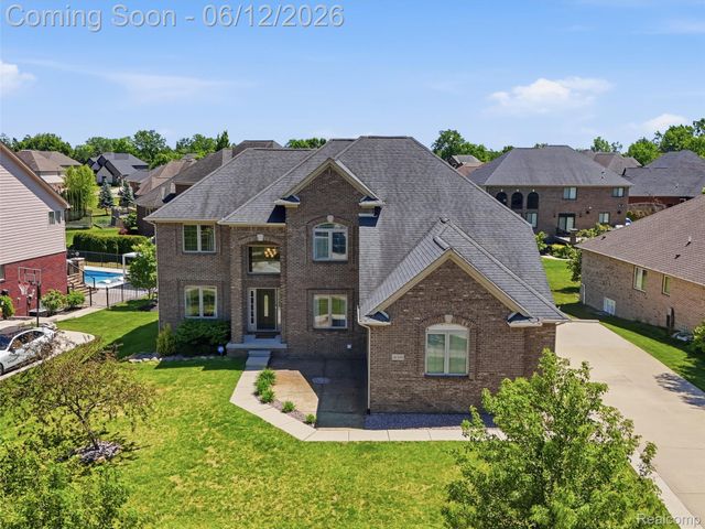 16348 Via Montella, Macomb Township, MI 48042