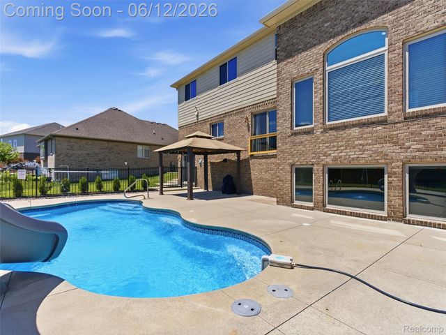 16348 Via Montella, Macomb Township, MI 48042