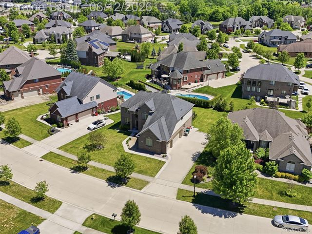 16348 Via Montella, Macomb Township, MI 48042