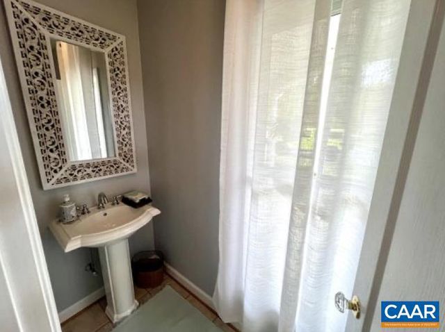 216 BURFORD FARM RD, Monroe, VA 24574