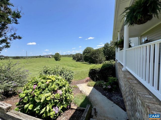 216 BURFORD FARM RD, Monroe, VA 24574