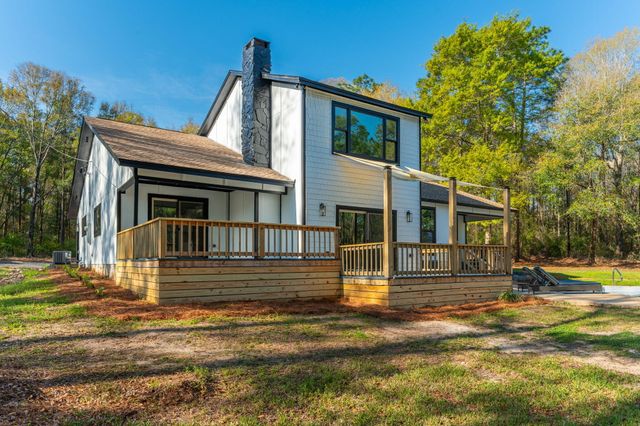 2787 Lake Silver Road, Crestview, FL 32536