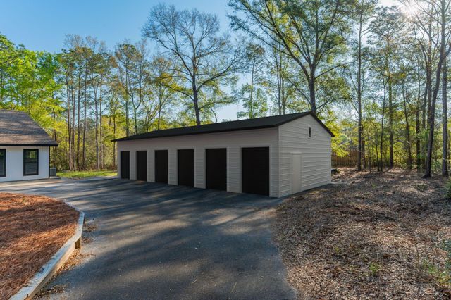 2787 Lake Silver Road, Crestview, FL 32536