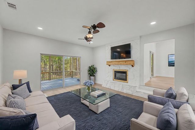 2787 Lake Silver Road, Crestview, FL 32536