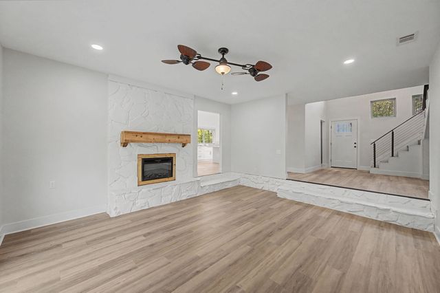 2787 Lake Silver Road, Crestview, FL 32536