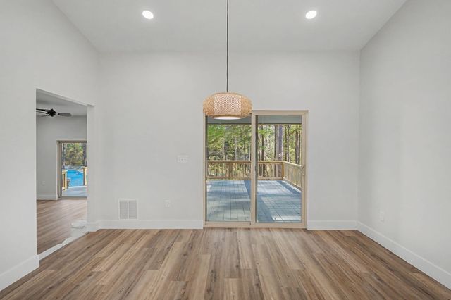 2787 Lake Silver Road, Crestview, FL 32536