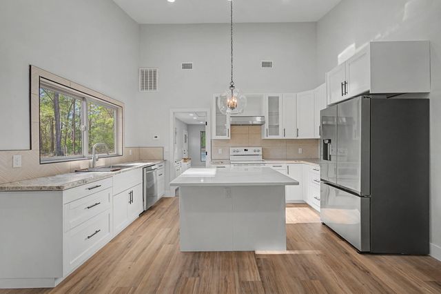 2787 Lake Silver Road, Crestview, FL 32536