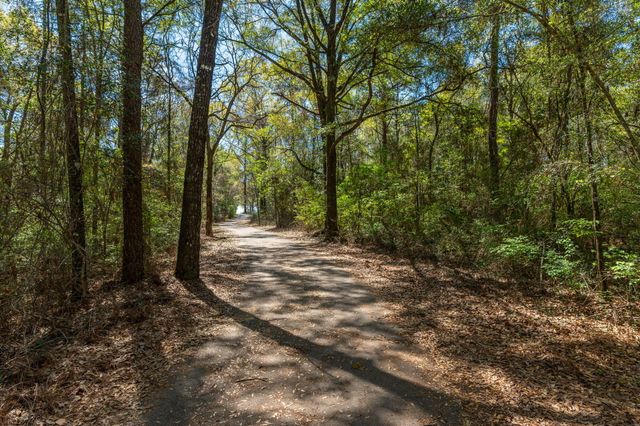 2787 Lake Silver Road, Crestview, FL 32536